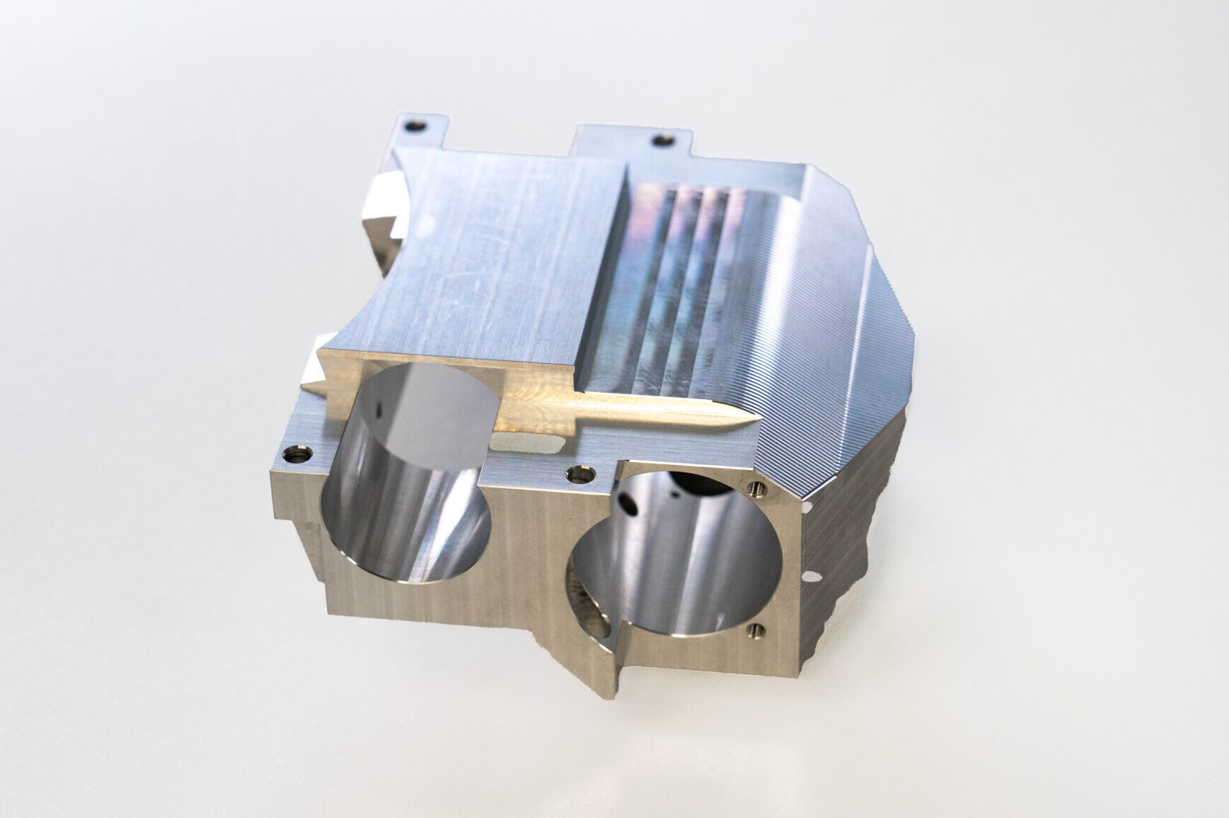 硬さ試験機用アルミ合金精密部品