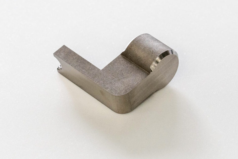 純チタン異形状精密部品